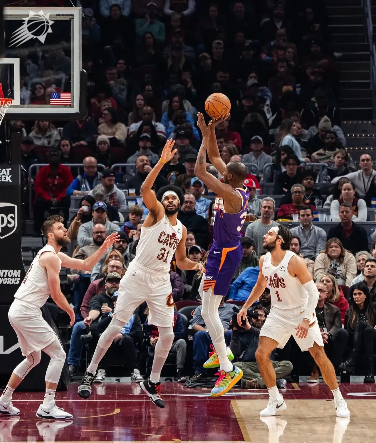 爱游戏体育-包含清晨菲尼克斯太阳调整名单以备德甲,复出首秀环节打磨,赛场秩序良好,赛程密集仍需轮换的词条