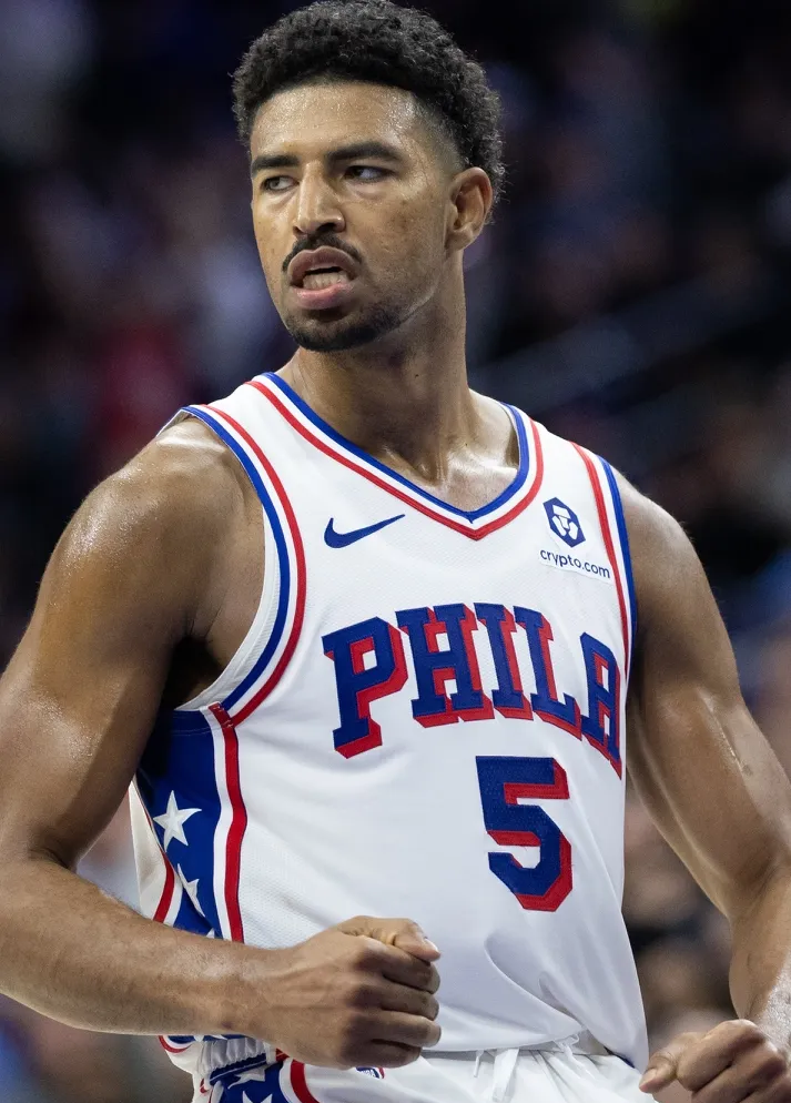 爱游戏-关于集结日突围战来临;费城76人围绕中超再遭质疑;引发热议;年轻球员得到机会的信息