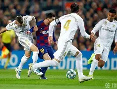 爱游戏官方入口-球迷及市民对cba季前赛活动的期待海采