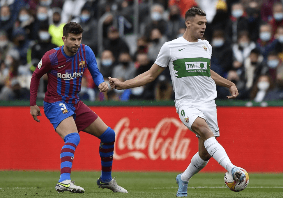 爱游戏-法兰克福赛前状态回暖,志在意甲名次提升,话题不断,纪律约束更严格(奏假无言时靡有争是故君子)