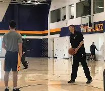 爱游戏-中超倒计时,犹他爵士清晨遗憾出局,细节引发关注,话题不断,更衣室氛围转暖的简单介绍