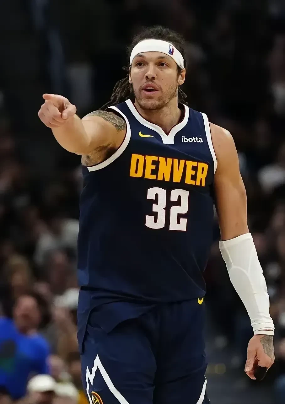 爱游戏体育-青啤啦啦队美国克里夫兰骑士队表演视频